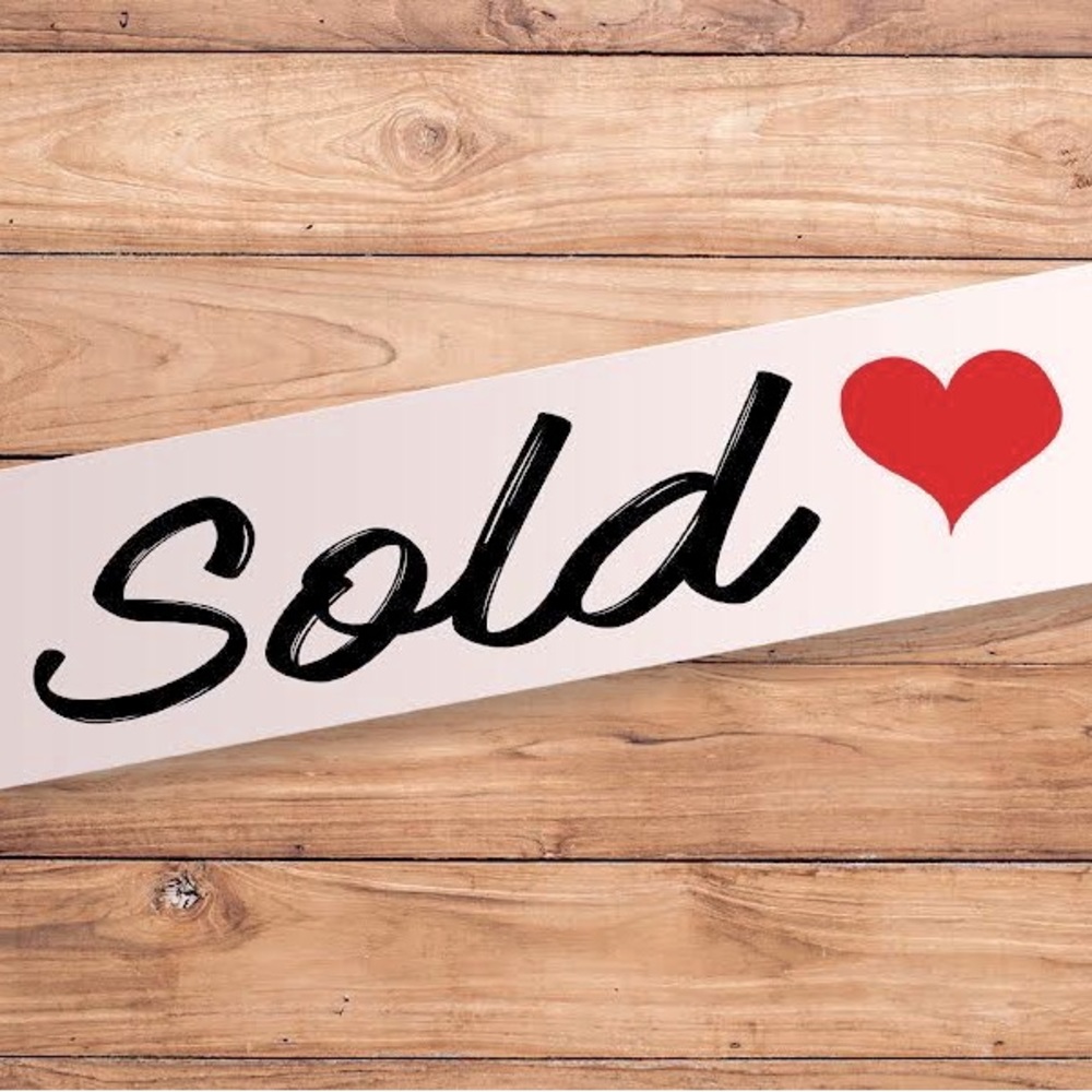 SOLD! 📦